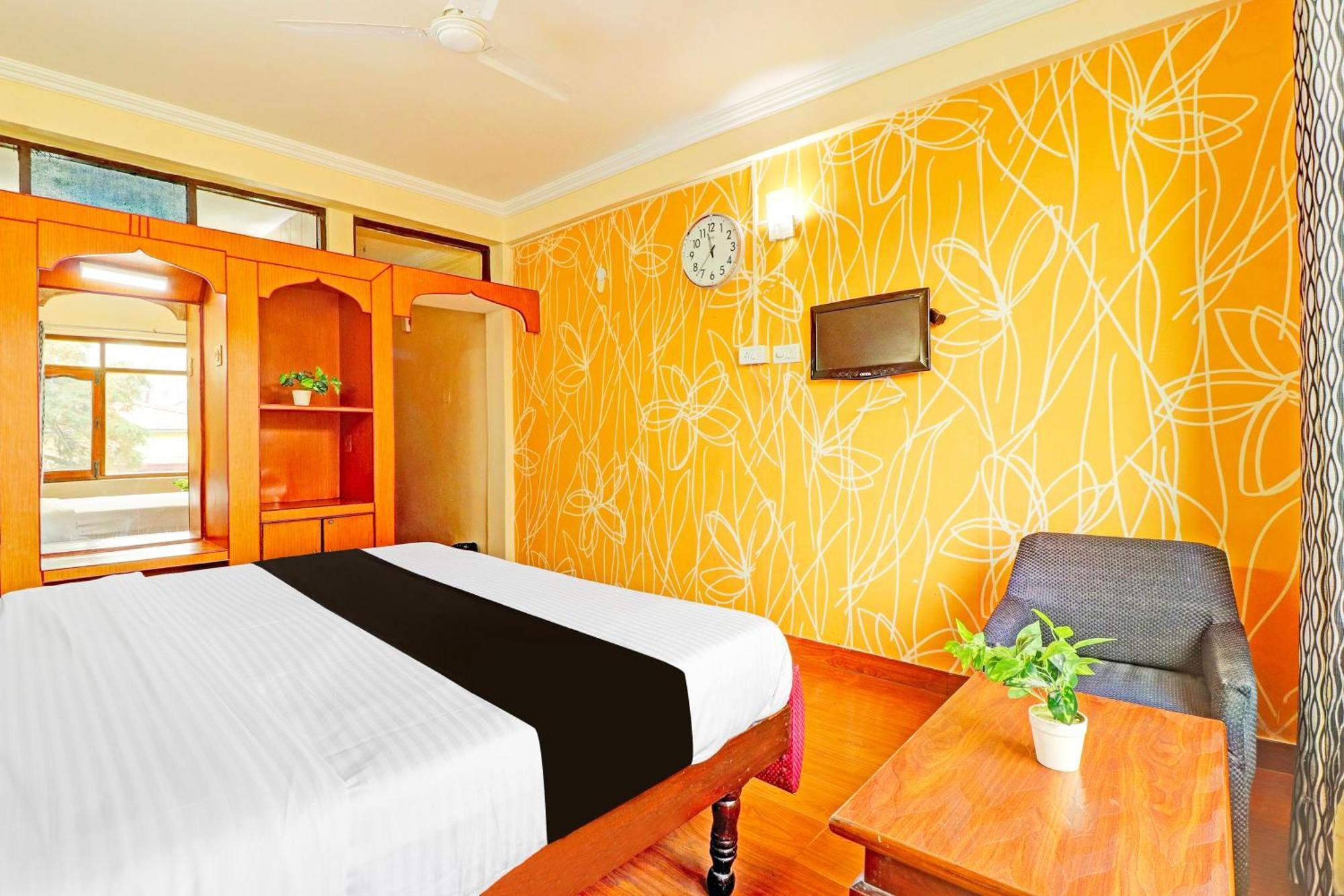 Hotel Super Collection O Pioneer à Mussoorie Extérieur photo